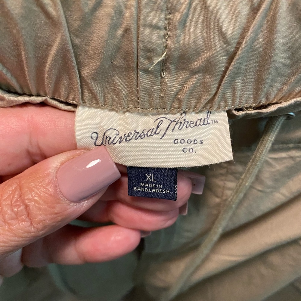 Tan Cargo Pants - Picture 2 of 3